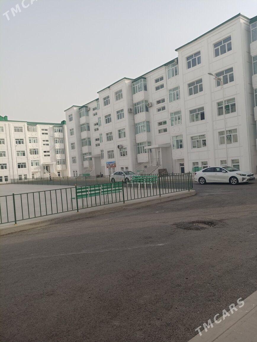 Anew panel 4/3 2 komnat 102m2 - Анев - img 3