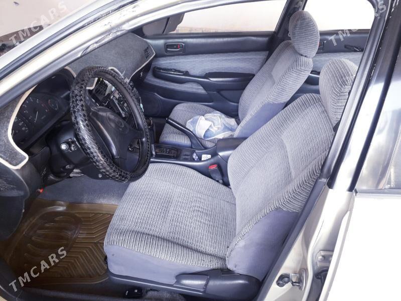 Toyota Carina 1995 - 70 000 TMT - Ýolöten - img 5