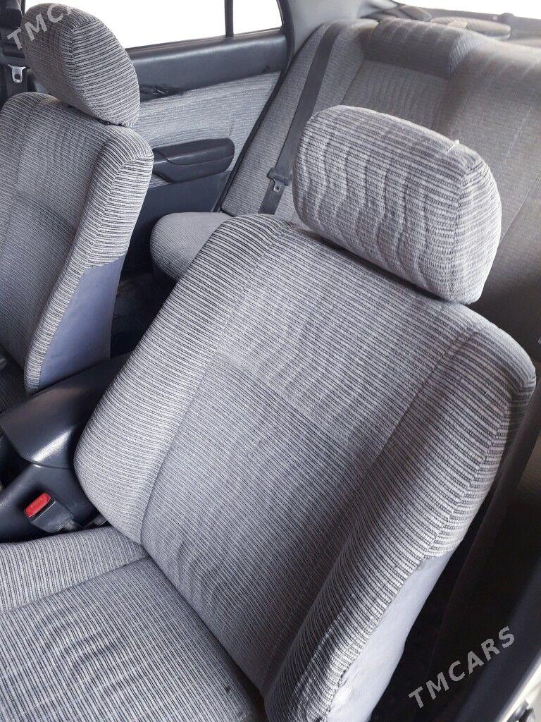 Toyota Carina 1995 - 70 000 TMT - Ýolöten - img 2