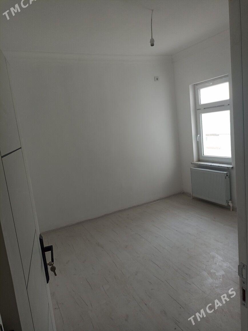 Anew panel 4/3 2 komnat 64m2 - Анев - img 4