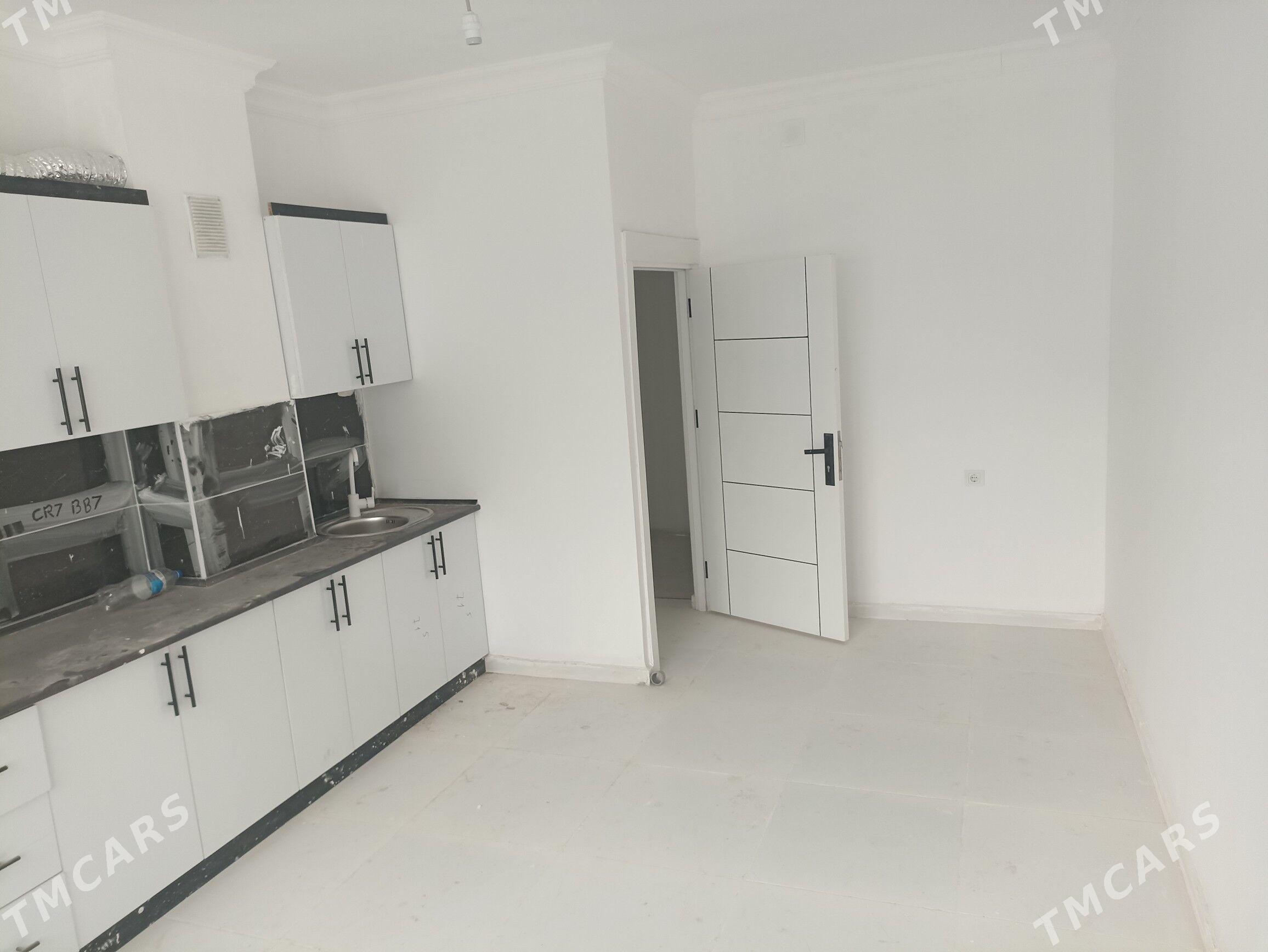 Anew panel 4/3 2 komnat 64m2 - Анев - img 8