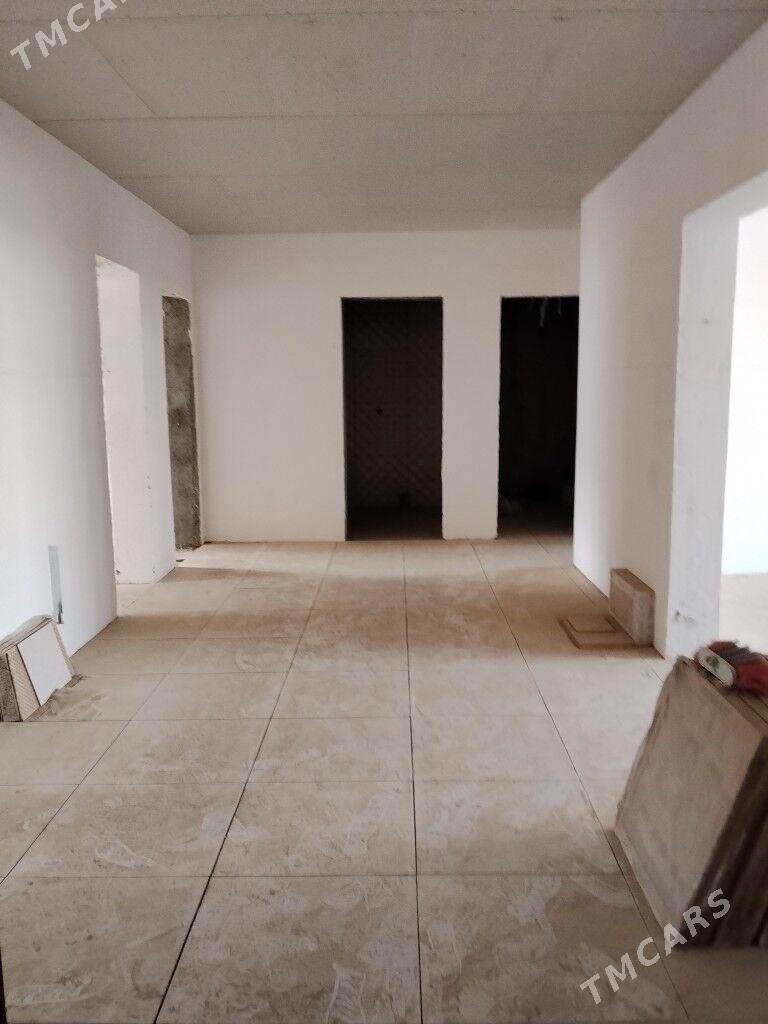 Anew pol elitga 4/2 3 komnat - Änew - img 2