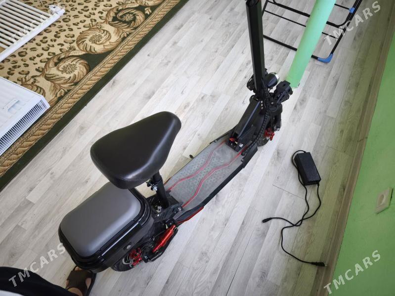 Skuter 2024 - Тязе заман - img 3