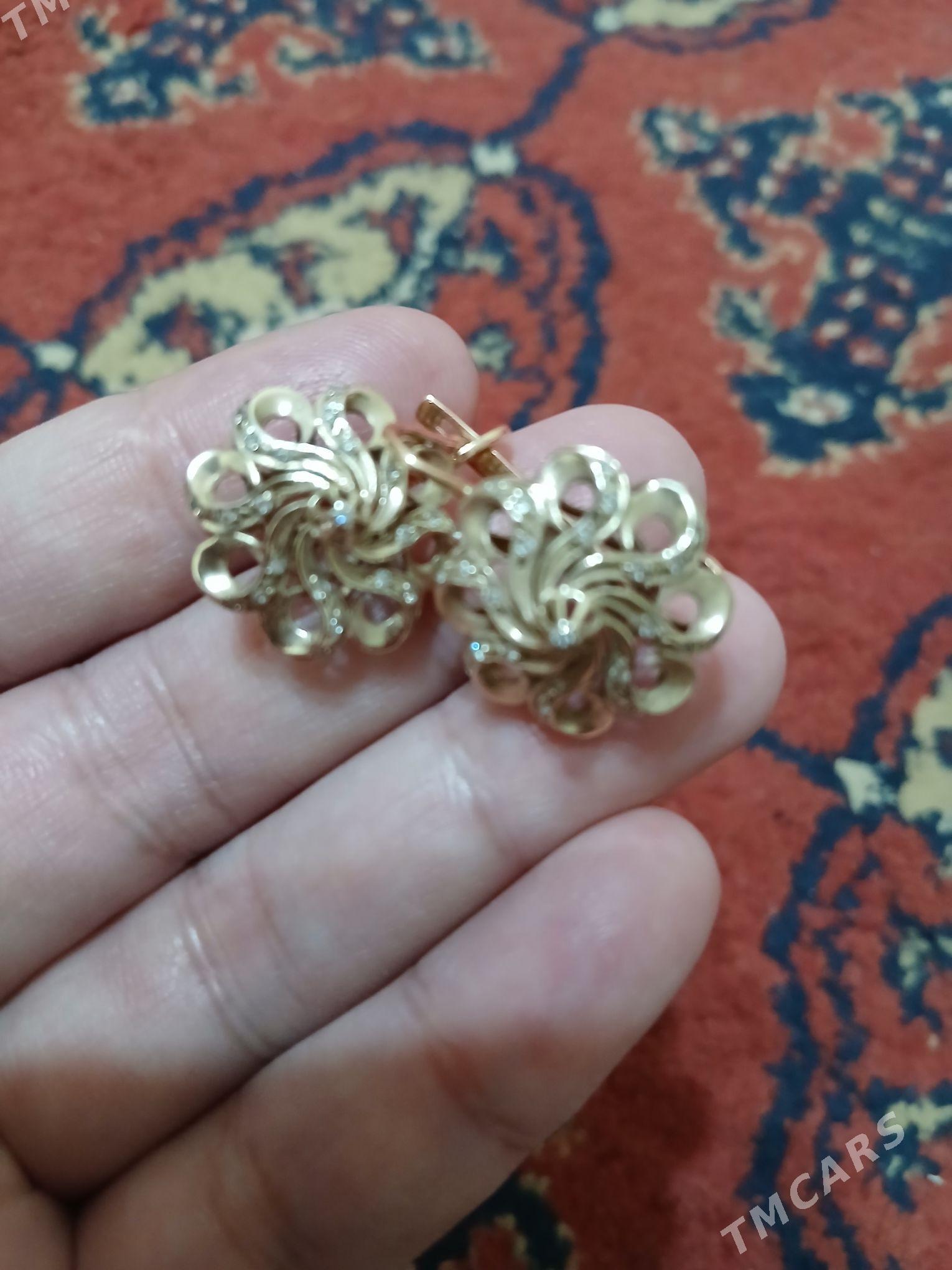 Gyzyl gulak syrga - 5 mkr - img 1