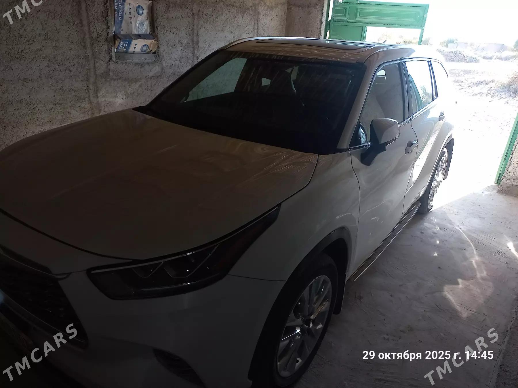 Toyota Highlander 2023 - 800 000 TMT - Акдепе - img 2