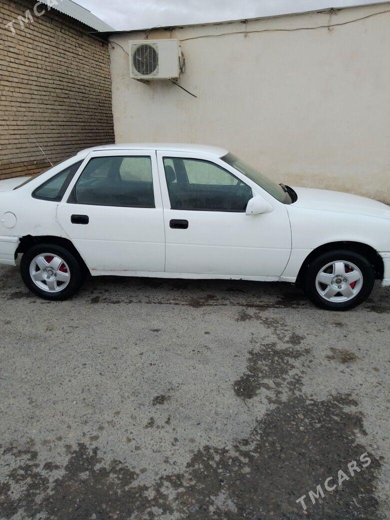 Opel Vectra 1991 - 21 000 TMT - Kaka - img 2