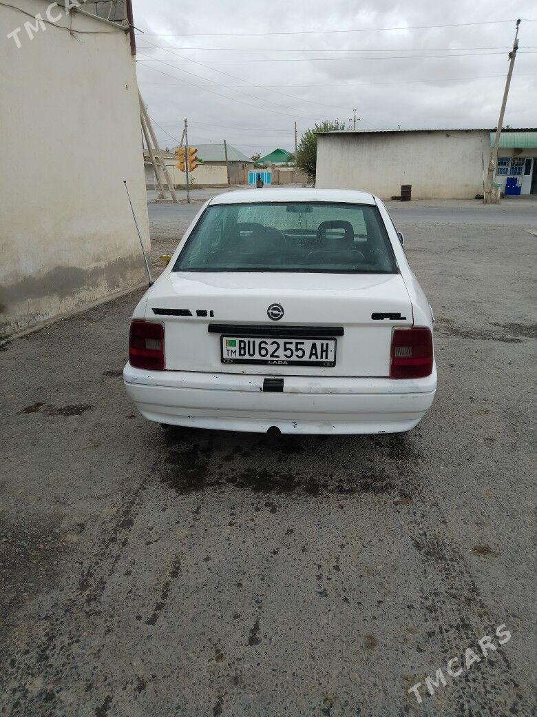 Opel Vectra 1991 - 21 000 TMT - Kaka - img 4