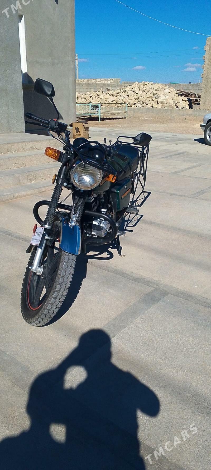 Fekon FK200-14G 2015 - 17 000 TMT - Гумдаг - img 1