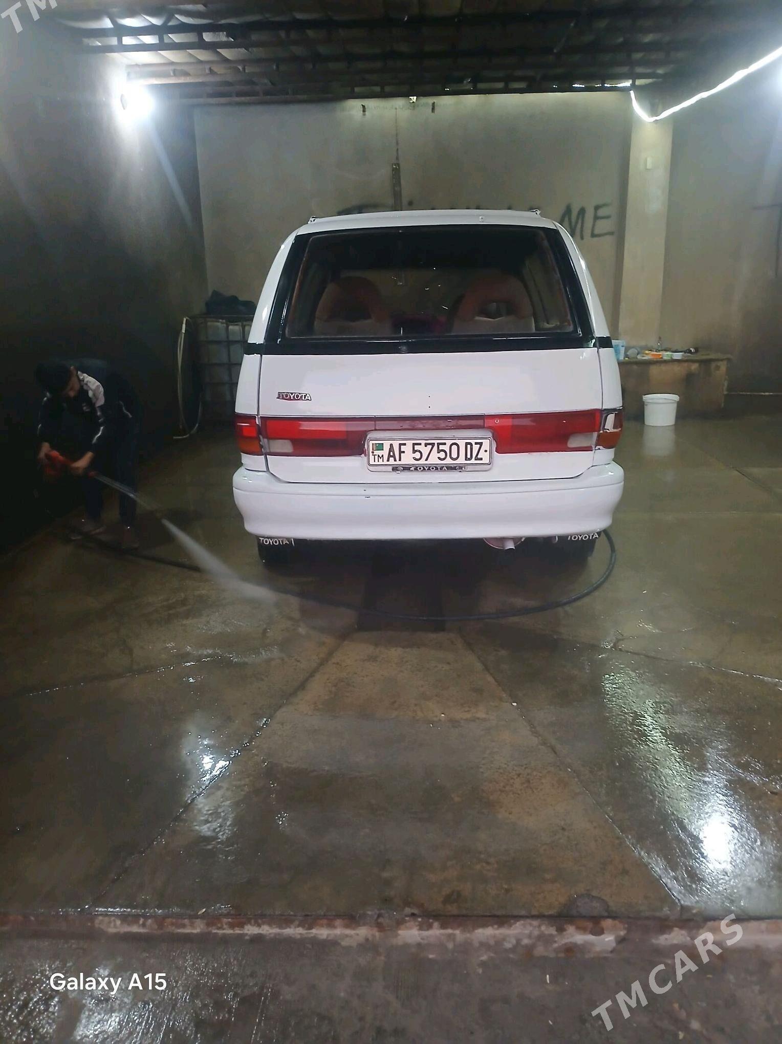 Toyota Previa 1990 - 32 000 TMT - Акдепе - img 2