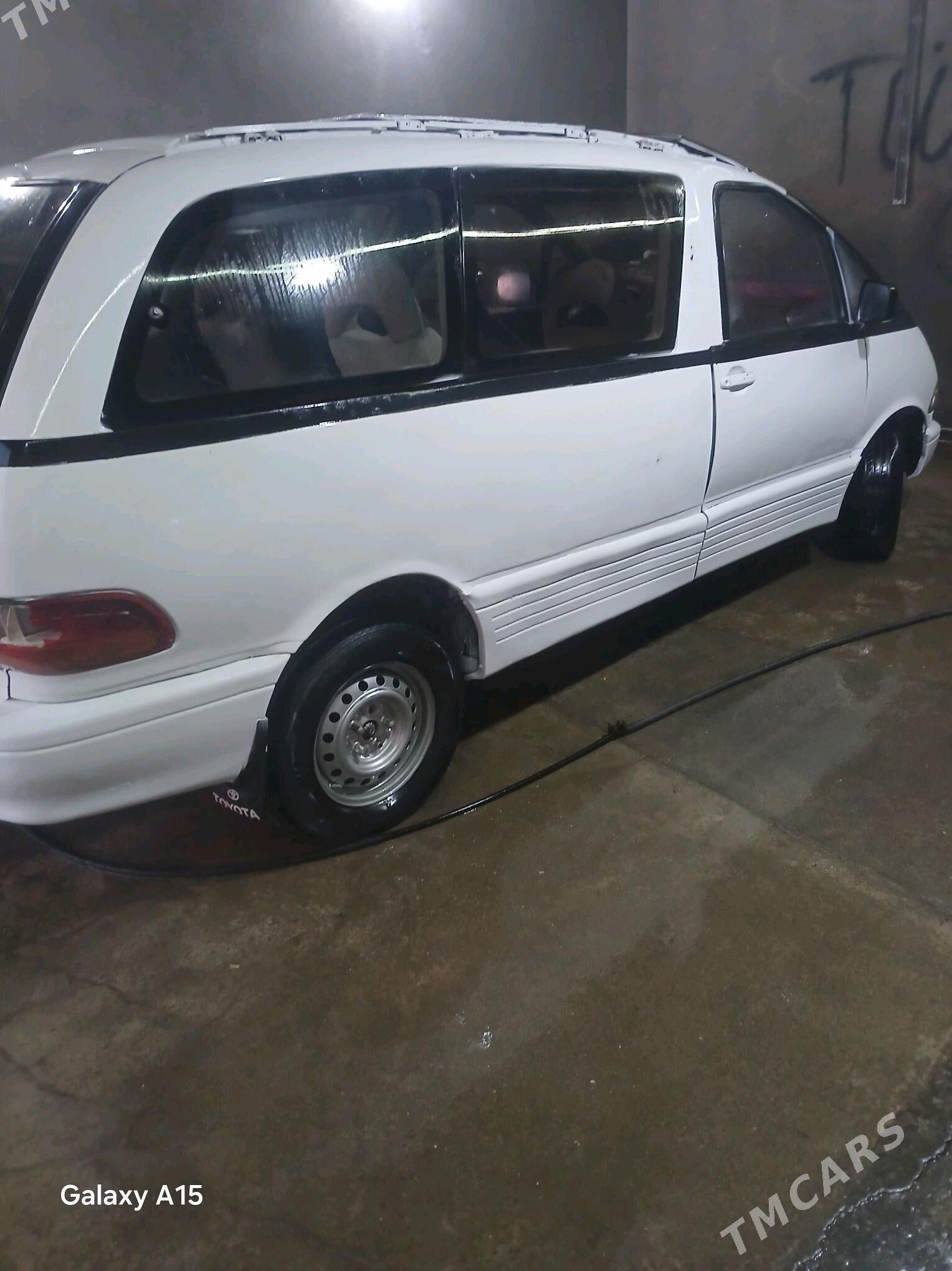 Toyota Previa 1990 - 32 000 TMT - Акдепе - img 4