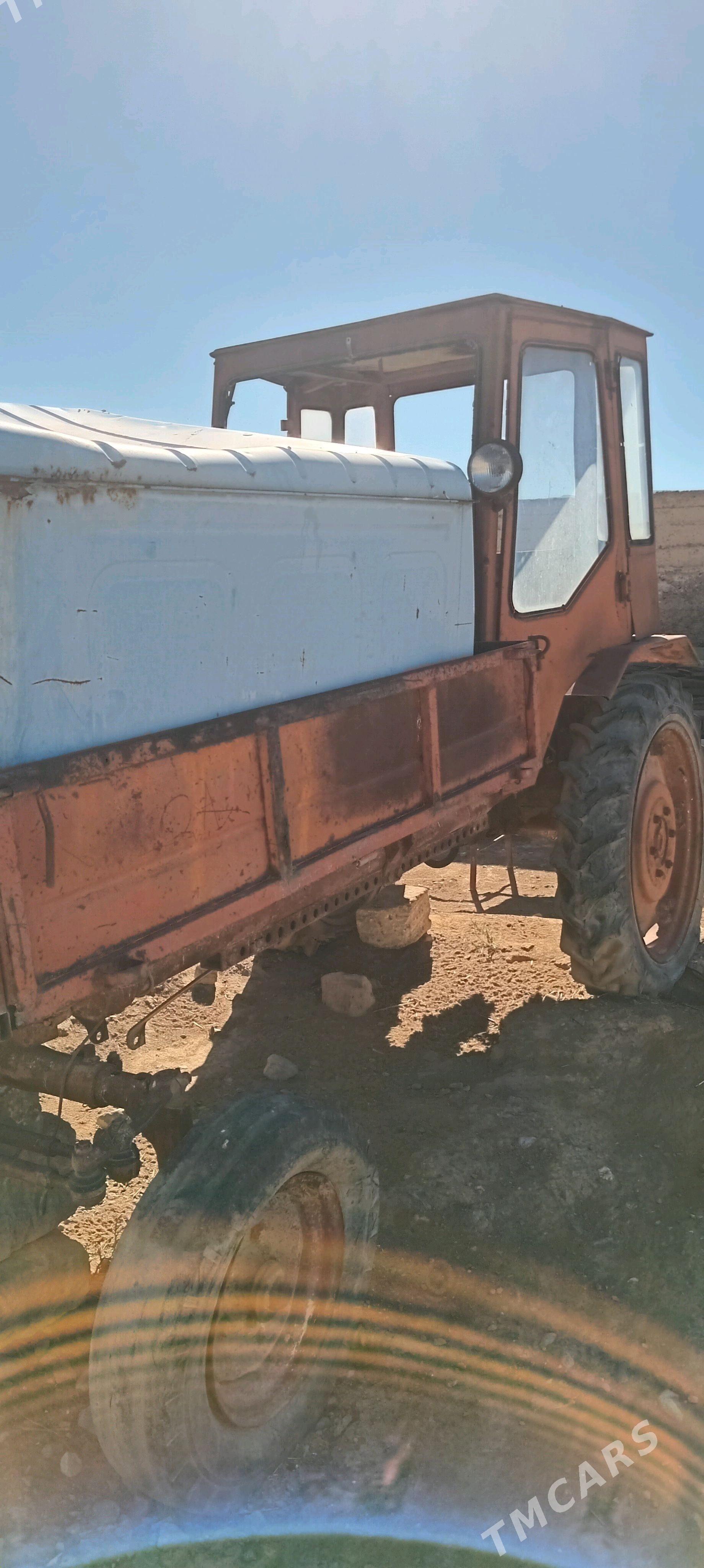 MTZ T-28 1981 - 35 000 TMT - Гызыларбат - img 2