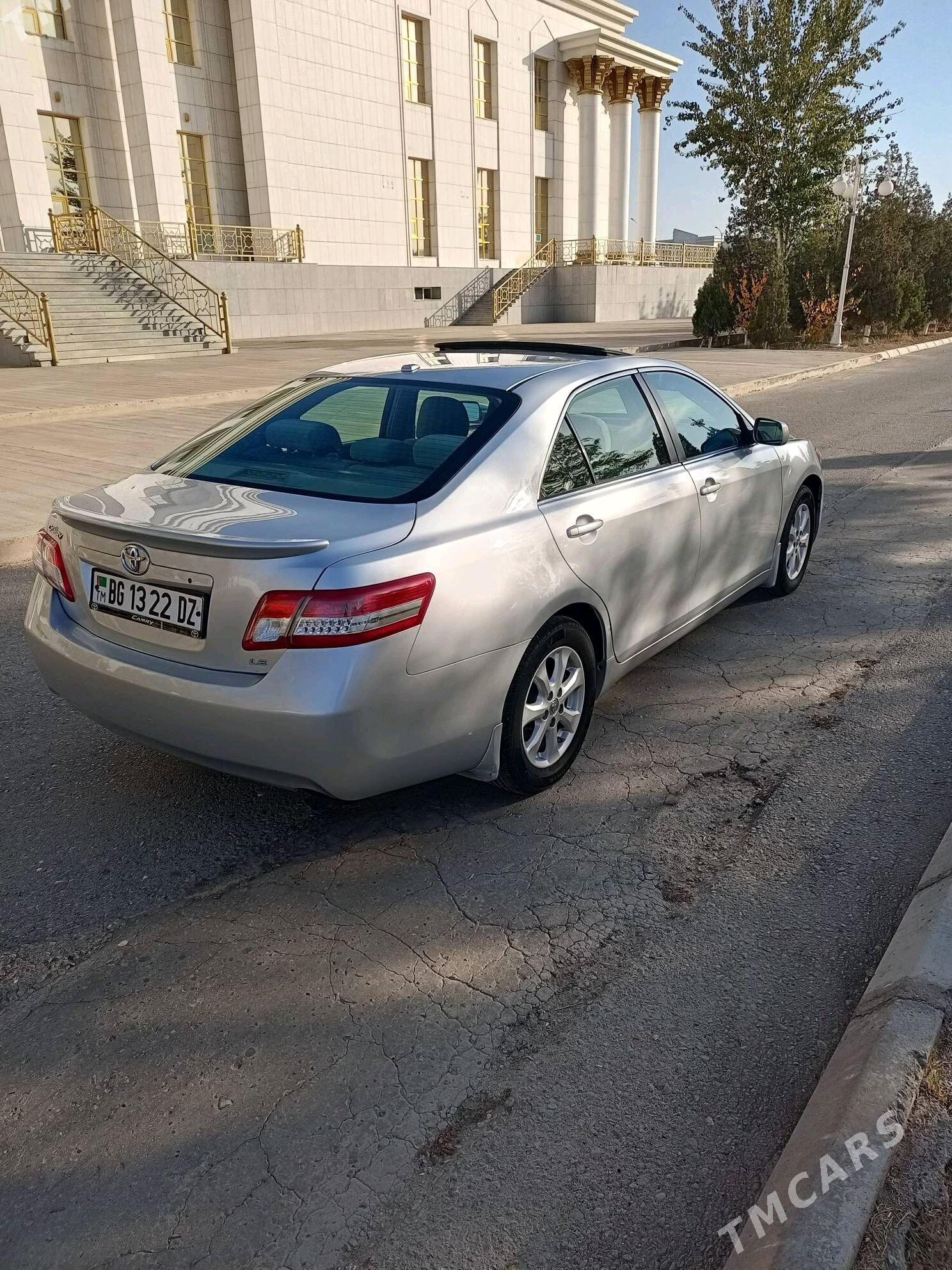 Toyota Camry 2011 - 220 000 TMT - Дашогуз - img 2
