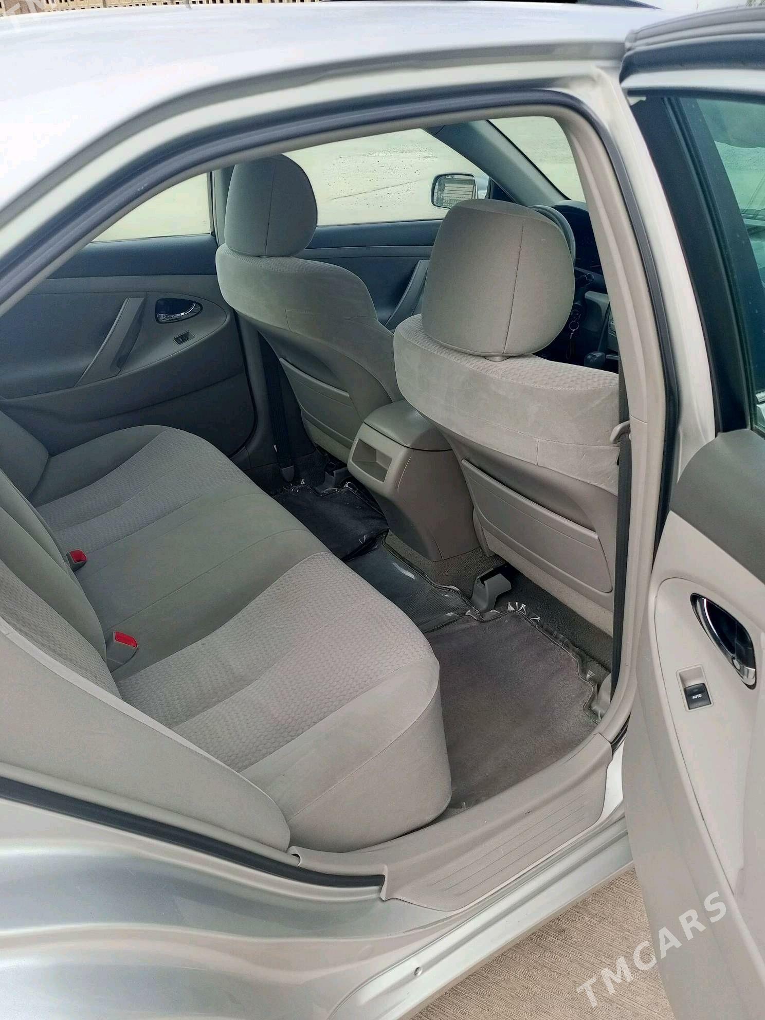 Toyota Camry 2011 - 220 000 TMT - Дашогуз - img 5