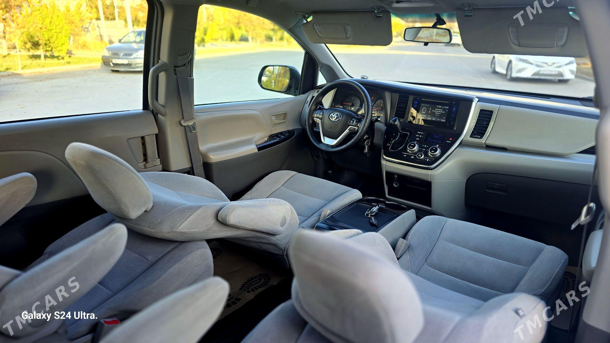 Toyota Sienna 2016 - 350 000 TMT - Дашогуз - img 5