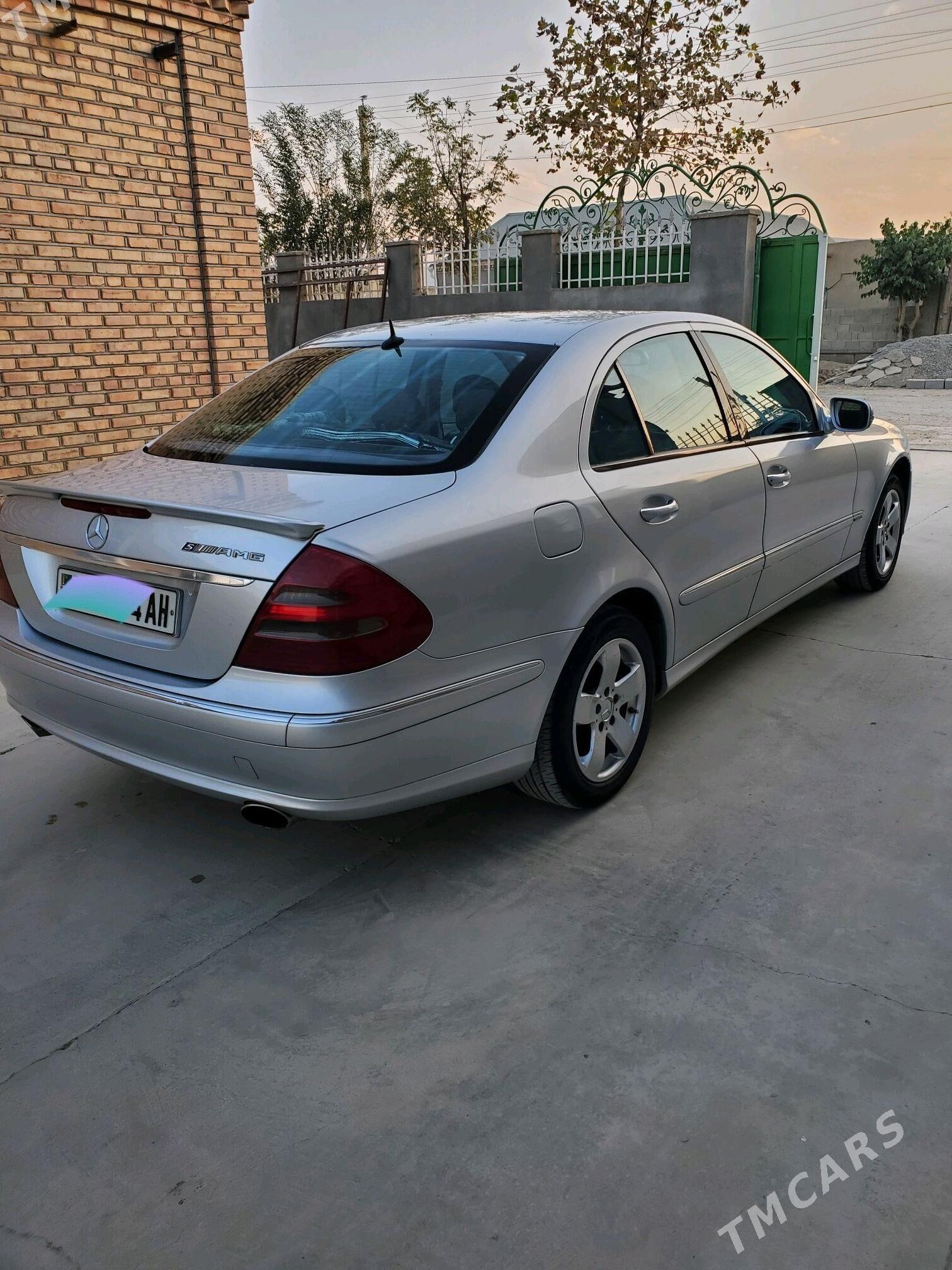 Mercedes-Benz E320 2002 - 140 000 TMT - Бахарден - img 3