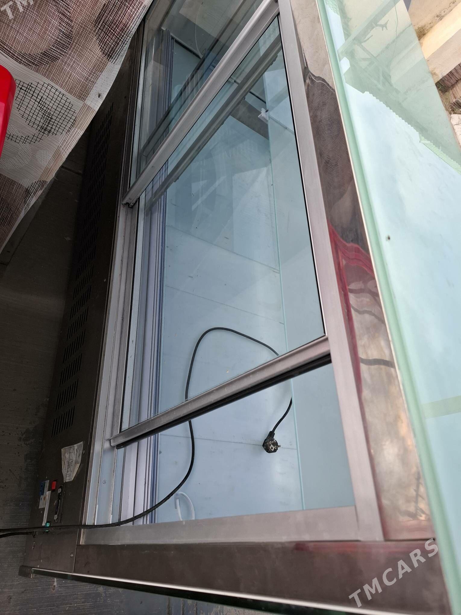 WITRINA  HOLODINIK - Büzmeýin - img 6