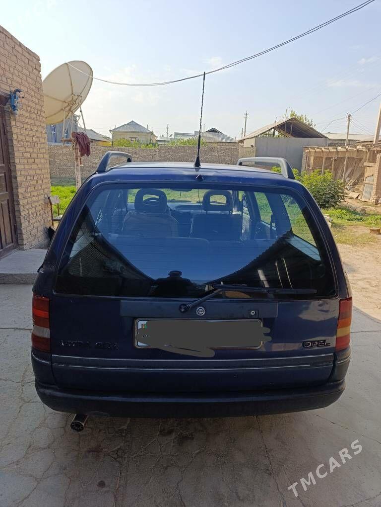 Opel Astra 1992 - 30 000 TMT - Мары - img 4