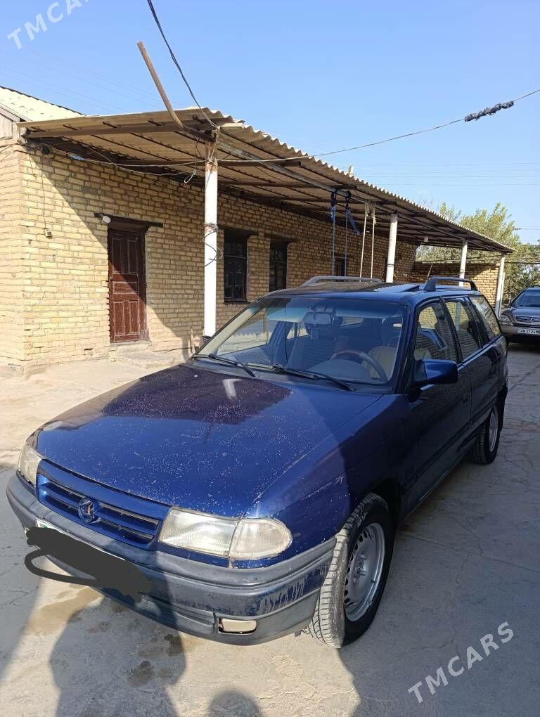 Opel Astra 1992 - 30 000 TMT - Мары - img 2