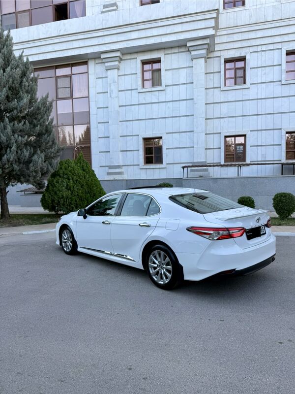 Toyota Camry 2018 - 295 000 TMT - Ашхабад - img 4