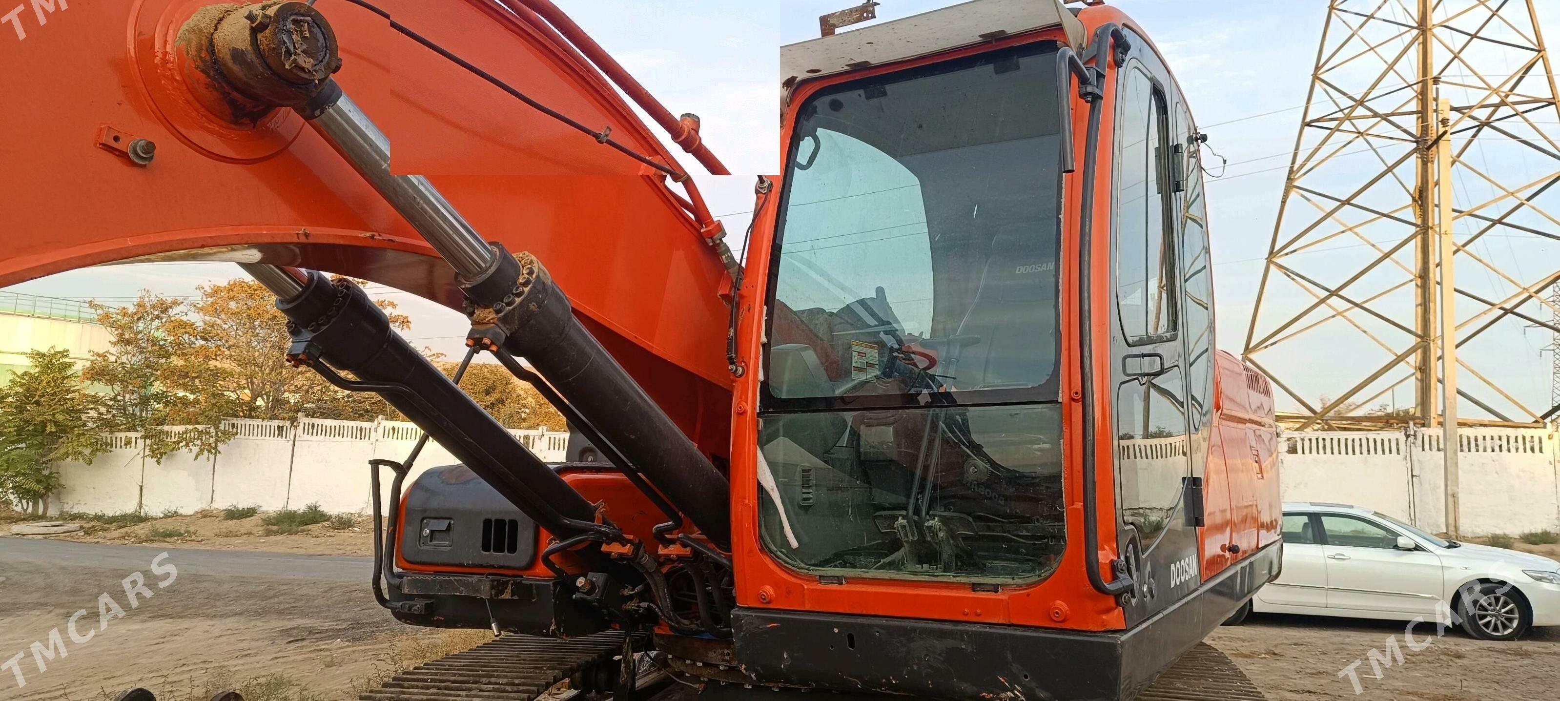 Caterpillar Excavator 2013 - 1 000 000 TMT - Туркменбаши - img 4