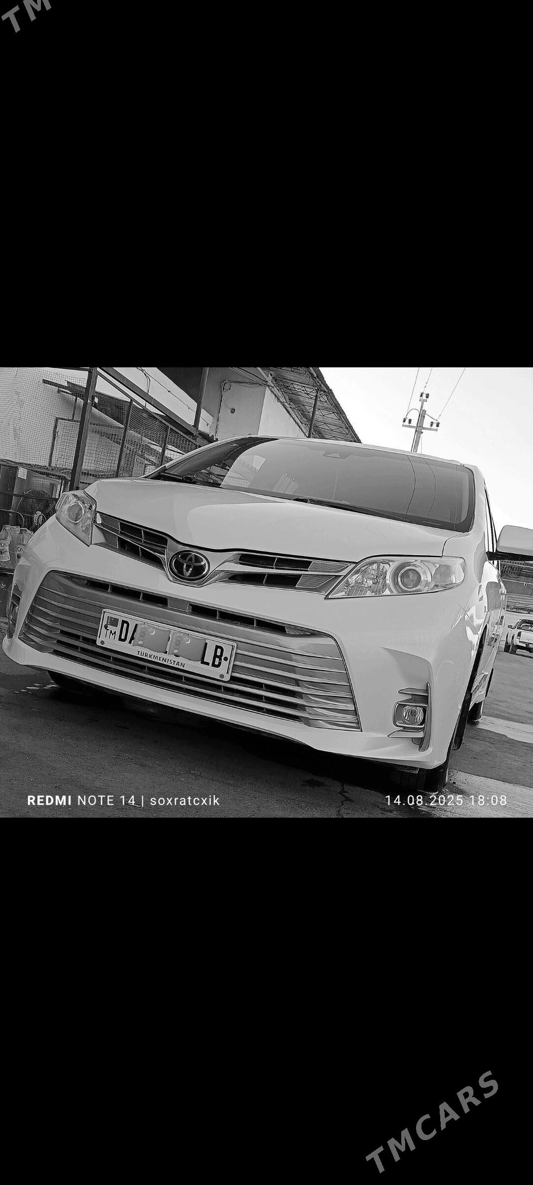 Toyota Sienna 2019 - 480 000 TMT - Гарабекевюл - img 4