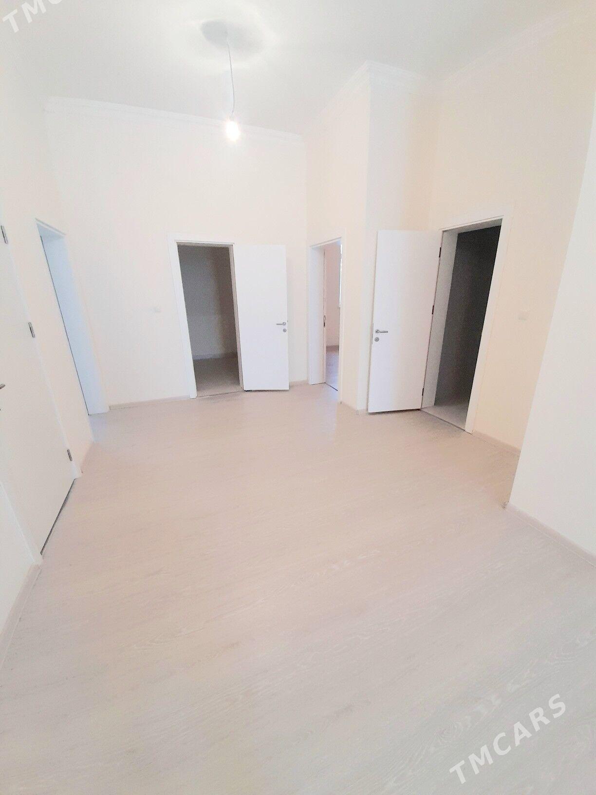 taze zam. 4 komn. 2 tapg. - Täze zaman - img 1