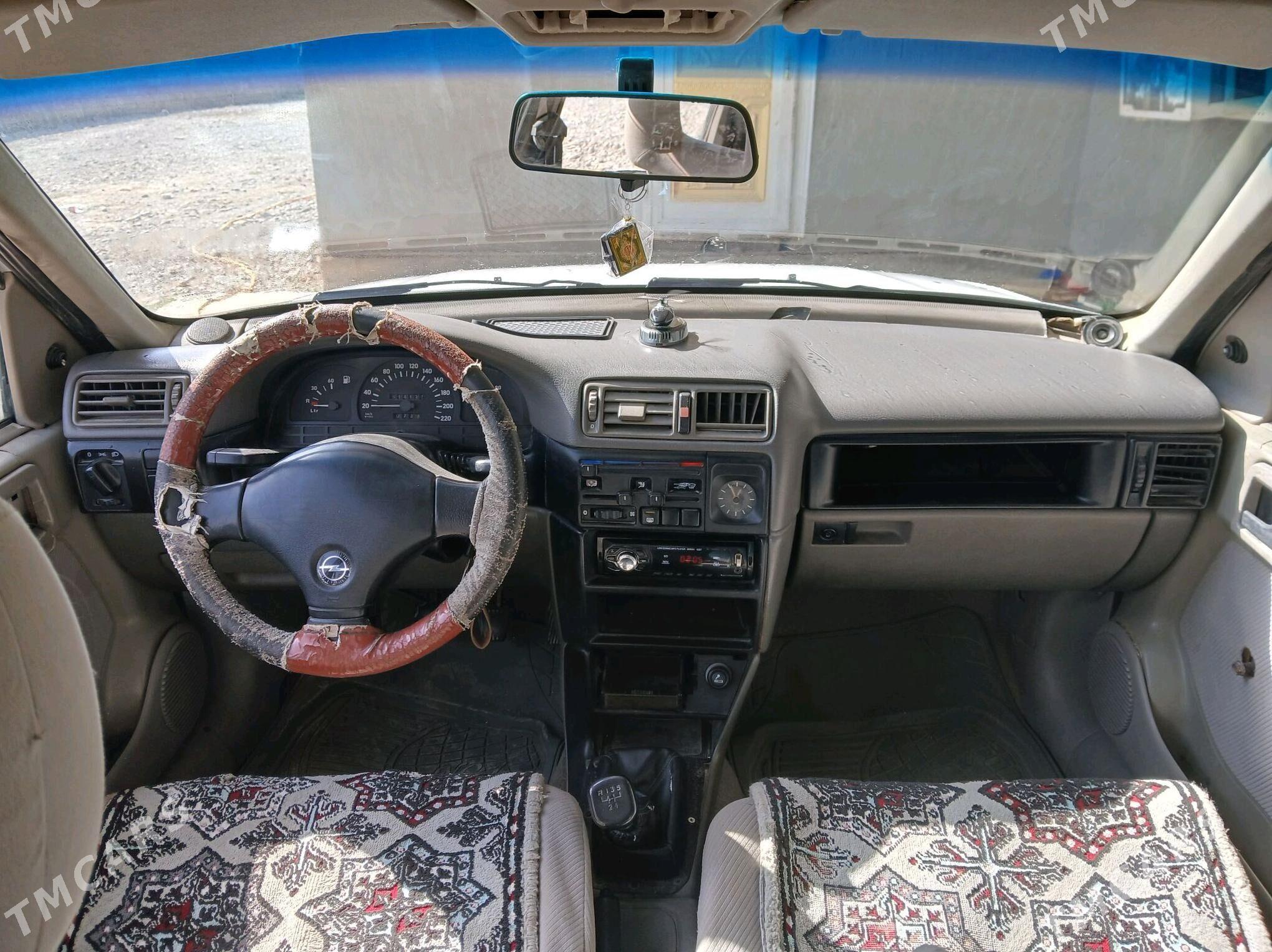 Opel Vectra 1991 - 28 000 TMT - Кака - img 2