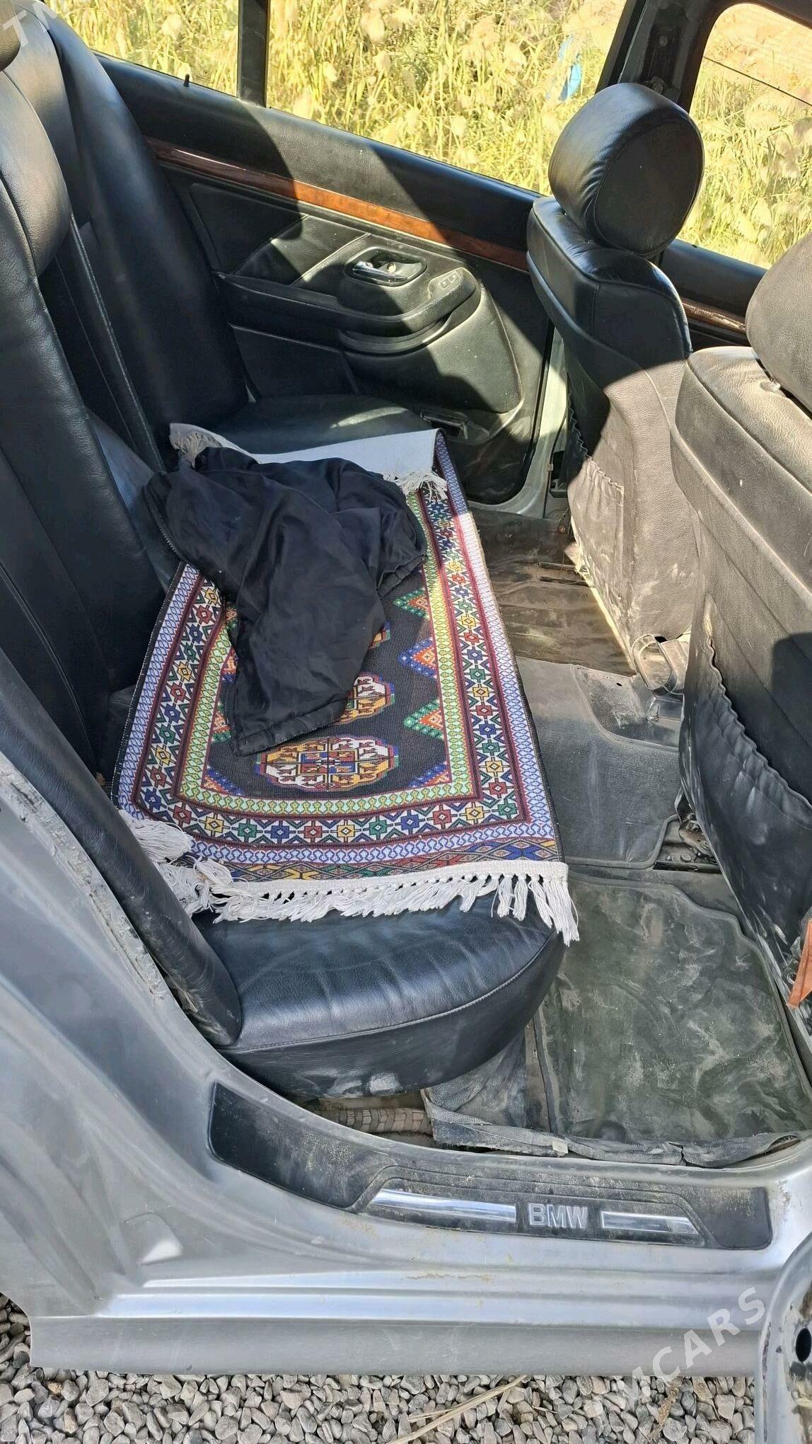 BMW E39 1997 - 60 000 TMT - Türkmenabat - img 3