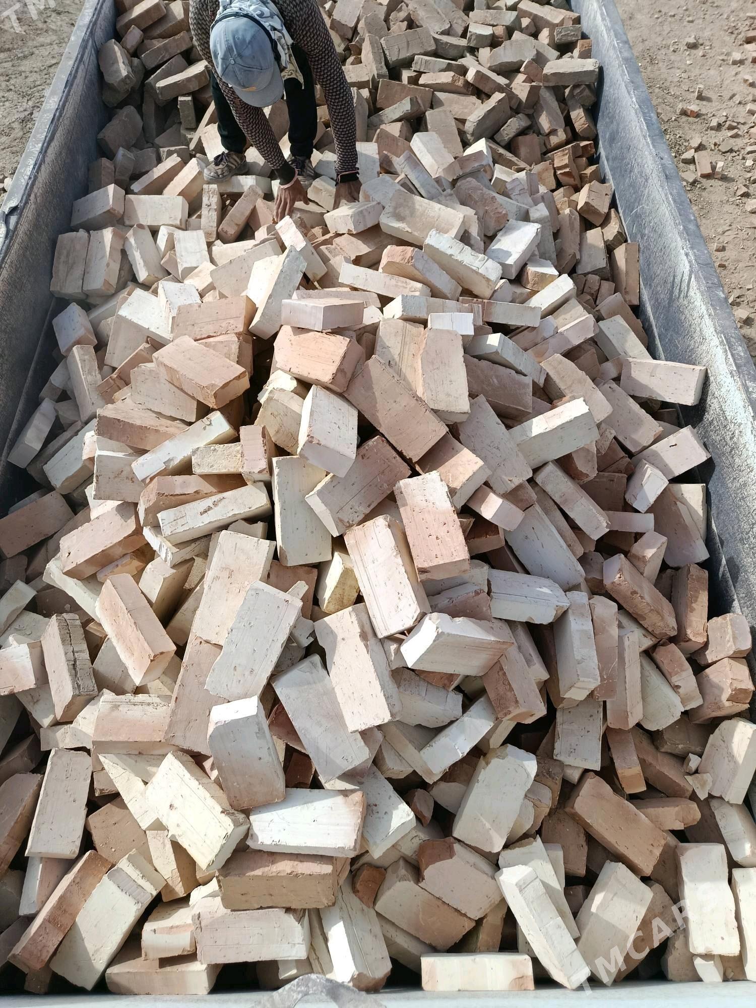 Abişni bişen kerpiç - Baýramaly - img 4