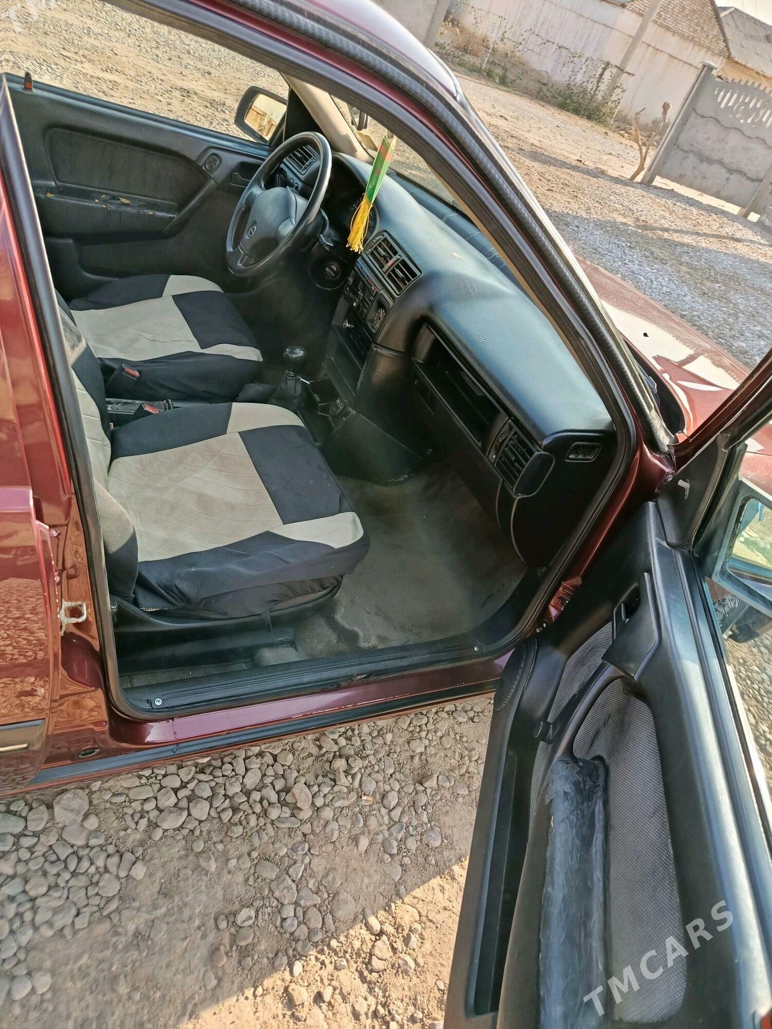 Opel Vectra 1990 - 40 000 TMT - Mary - img 5