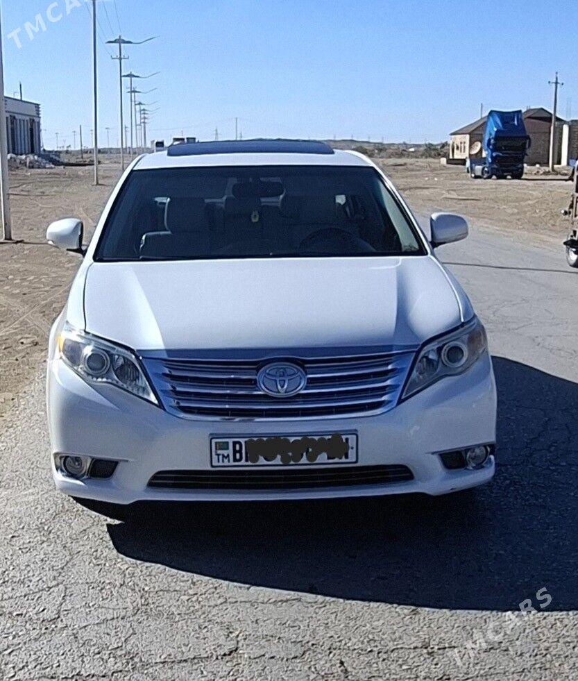 Toyota Avalon 2012 - 330 000 TMT - Гумдаг - img 4