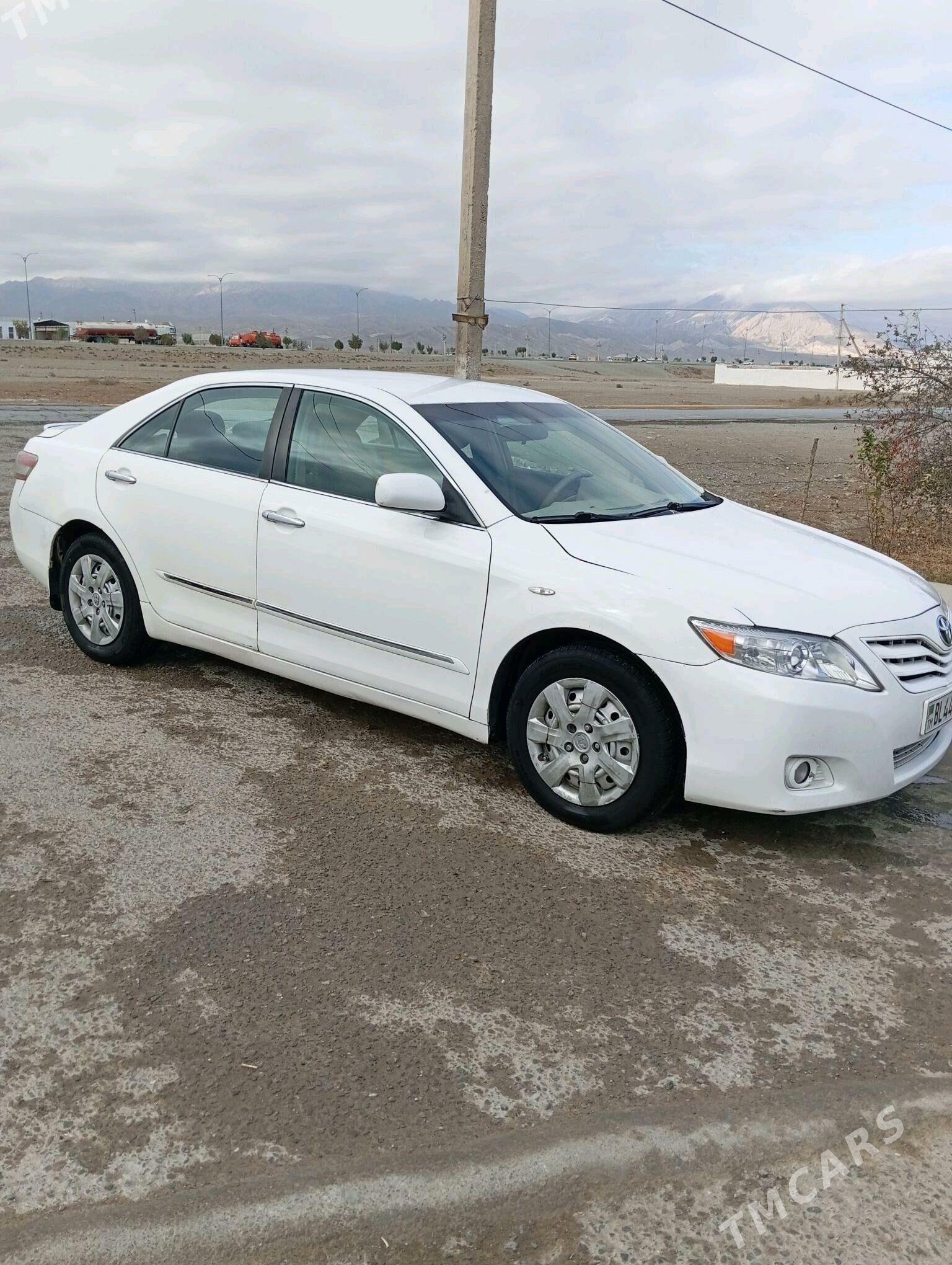 Toyota Camry 2009 - 133 000 TMT - Bäherden - img 2