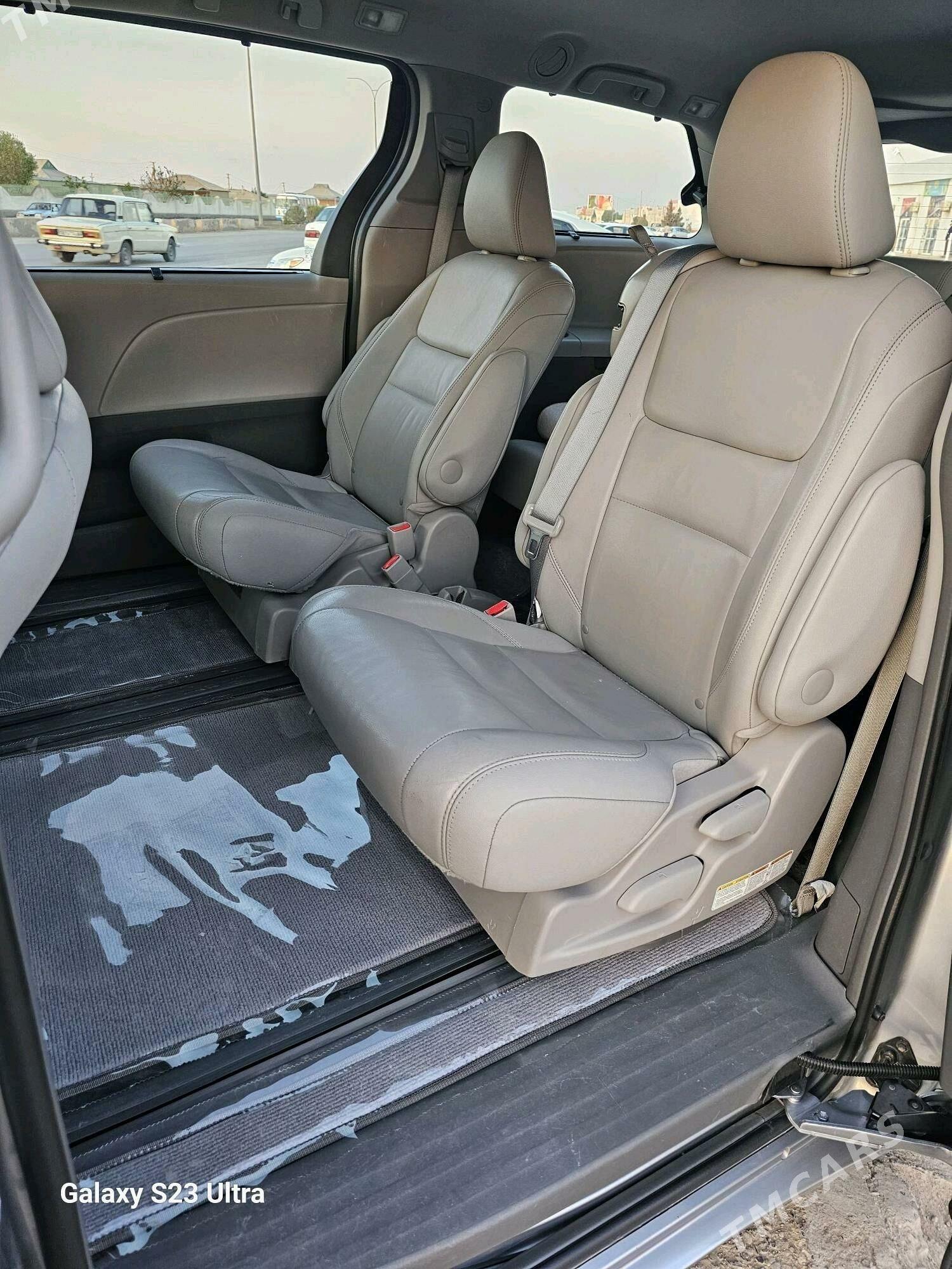 Toyota Sienna 2015 - 330 000 TMT - Tejen - img 5