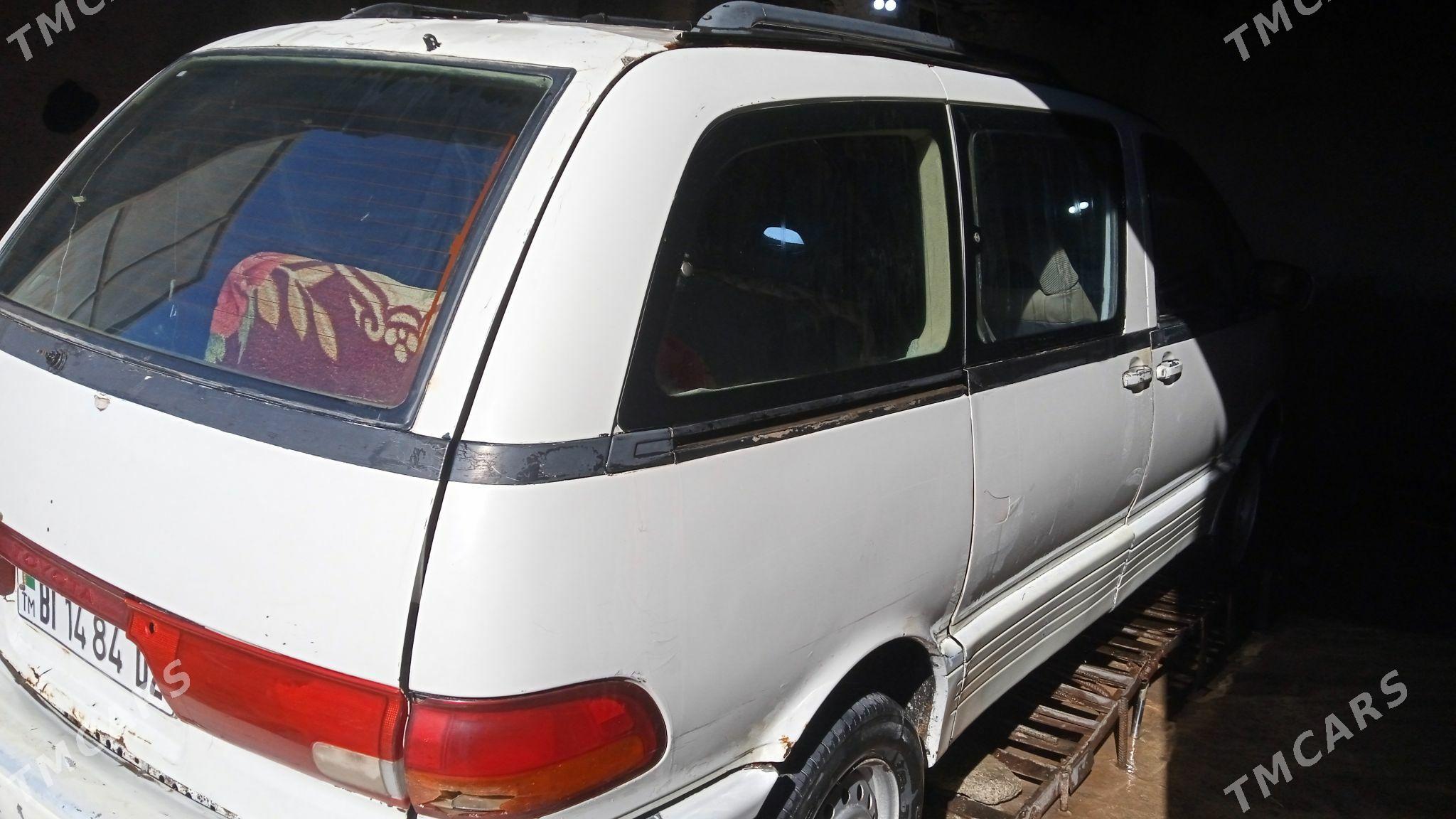 Toyota Previa 1983 - 70 000 TMT - Türkmenbaşy etr. - img 2