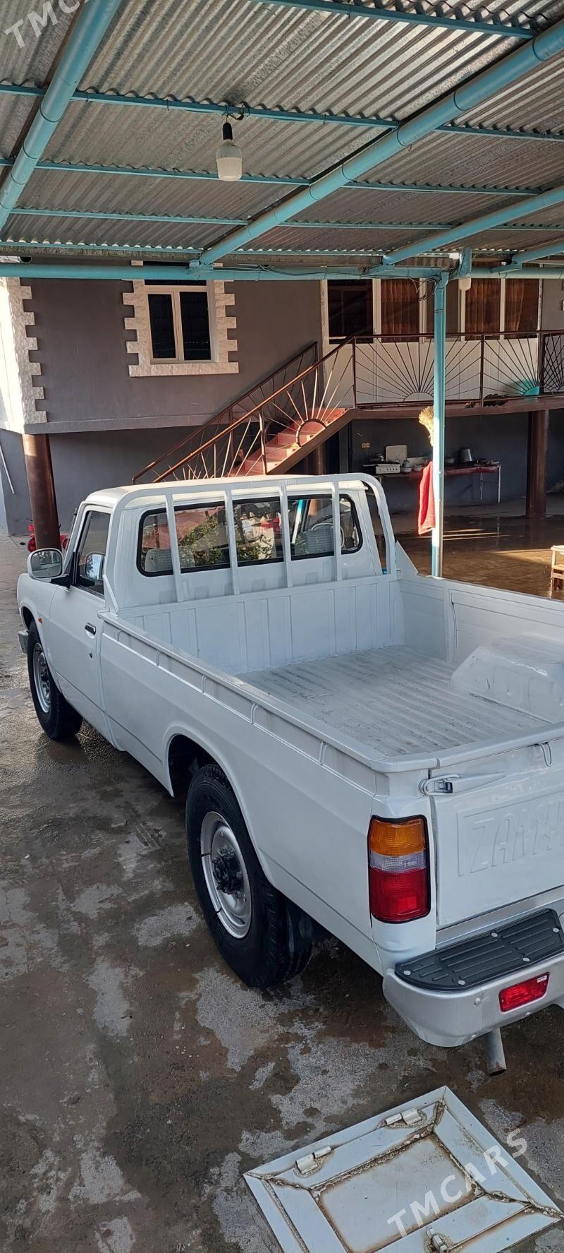 Toyota Hilux 2014 - 140 000 TMT - Aşgabat - img 6