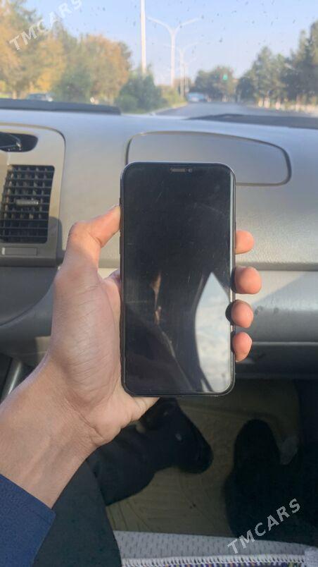 iPhone 11 pro - Mary - img 2