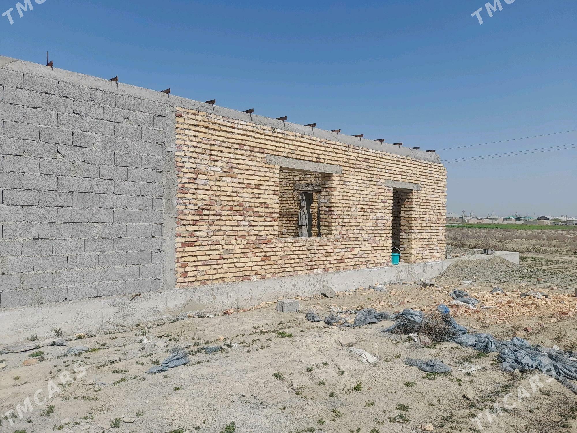 sarlyk mellek jay - Bäherden - img 1