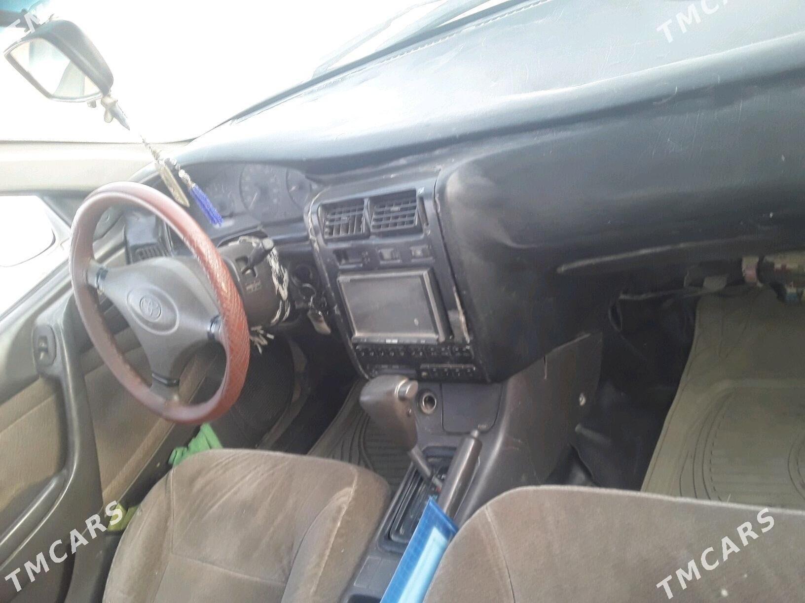 Toyota Corona 1997 - 45 000 TMT - Кёнеургенч - img 4