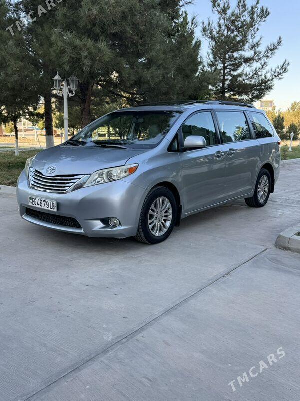 Toyota Sienna 2013 - 335 000 TMT - Туркменабат - img 2
