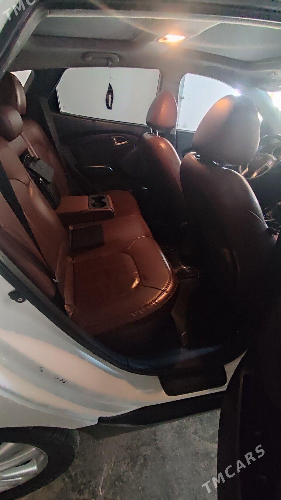 Hyundai Tucson 2010 - 210 000 TMT - Aşgabat - img 3