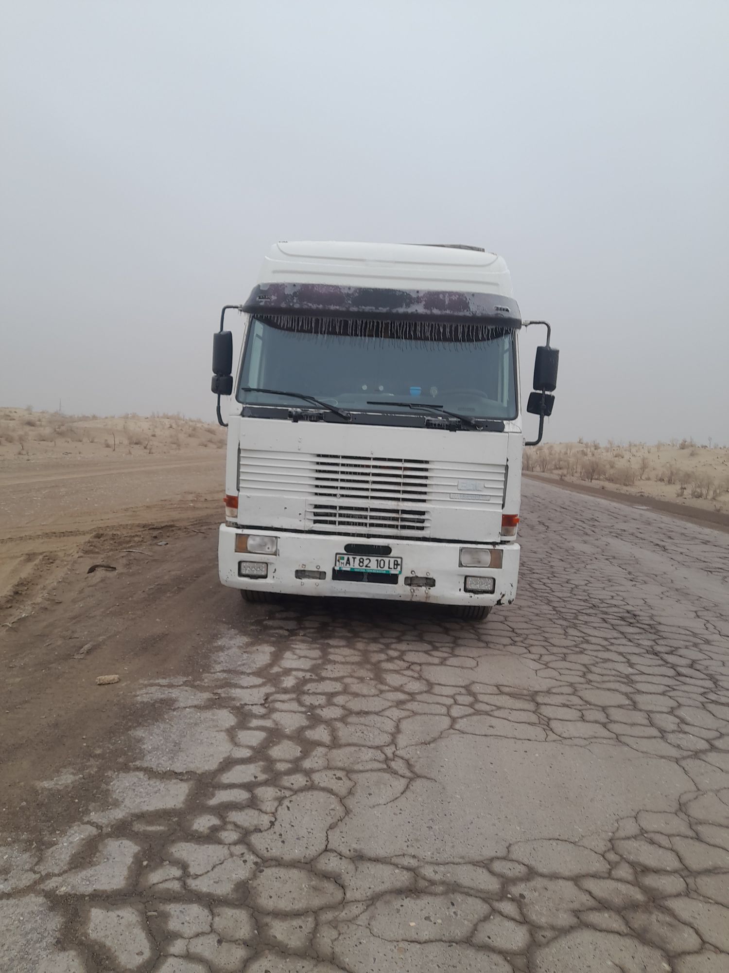 volvo kabina f 10 15 000 TMT - Saýat - img 3