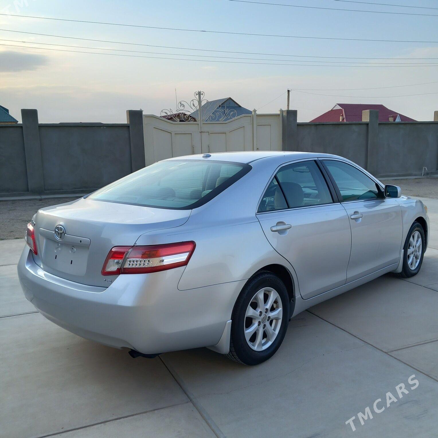 Toyota Camry 2010 - 226 000 TMT - Balkanabat - img 3