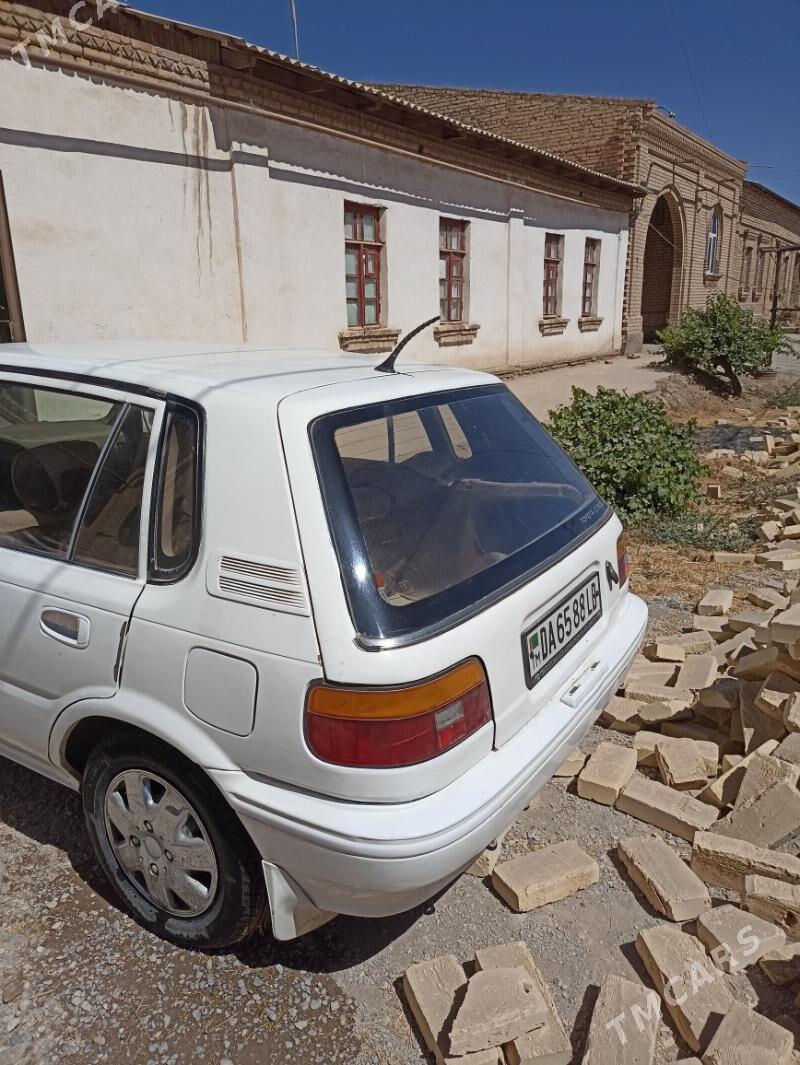 Toyota Corolla 1990 - 24 000 TMT - Türkmenabat - img 3