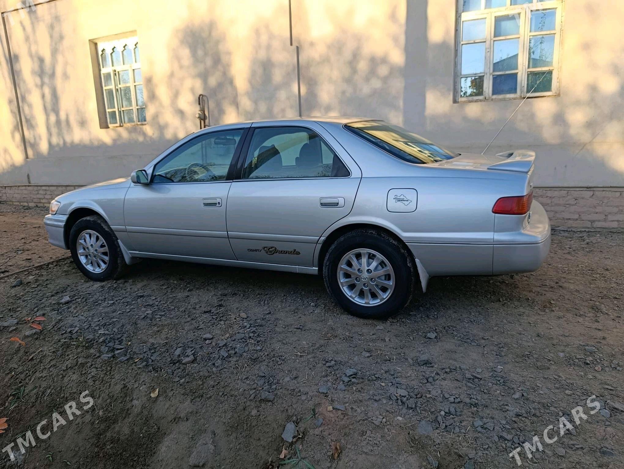 Toyota Camry 2001 - 150 000 TMT - Gurbansoltan Eje - img 2