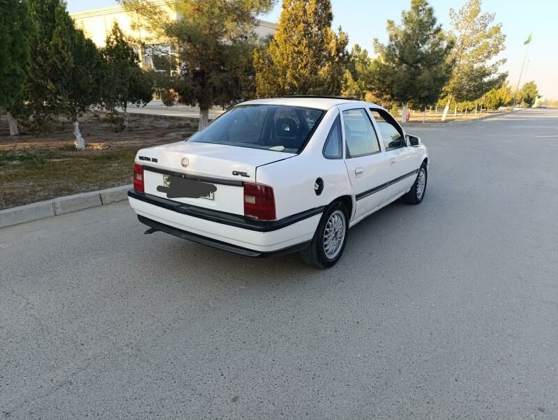 Opel Vectra 1991 - 27 000 TMT - Bäherden - img 3