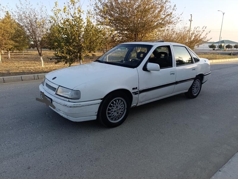 Opel Vectra 1991 - 27 000 TMT - Bäherden - img 1