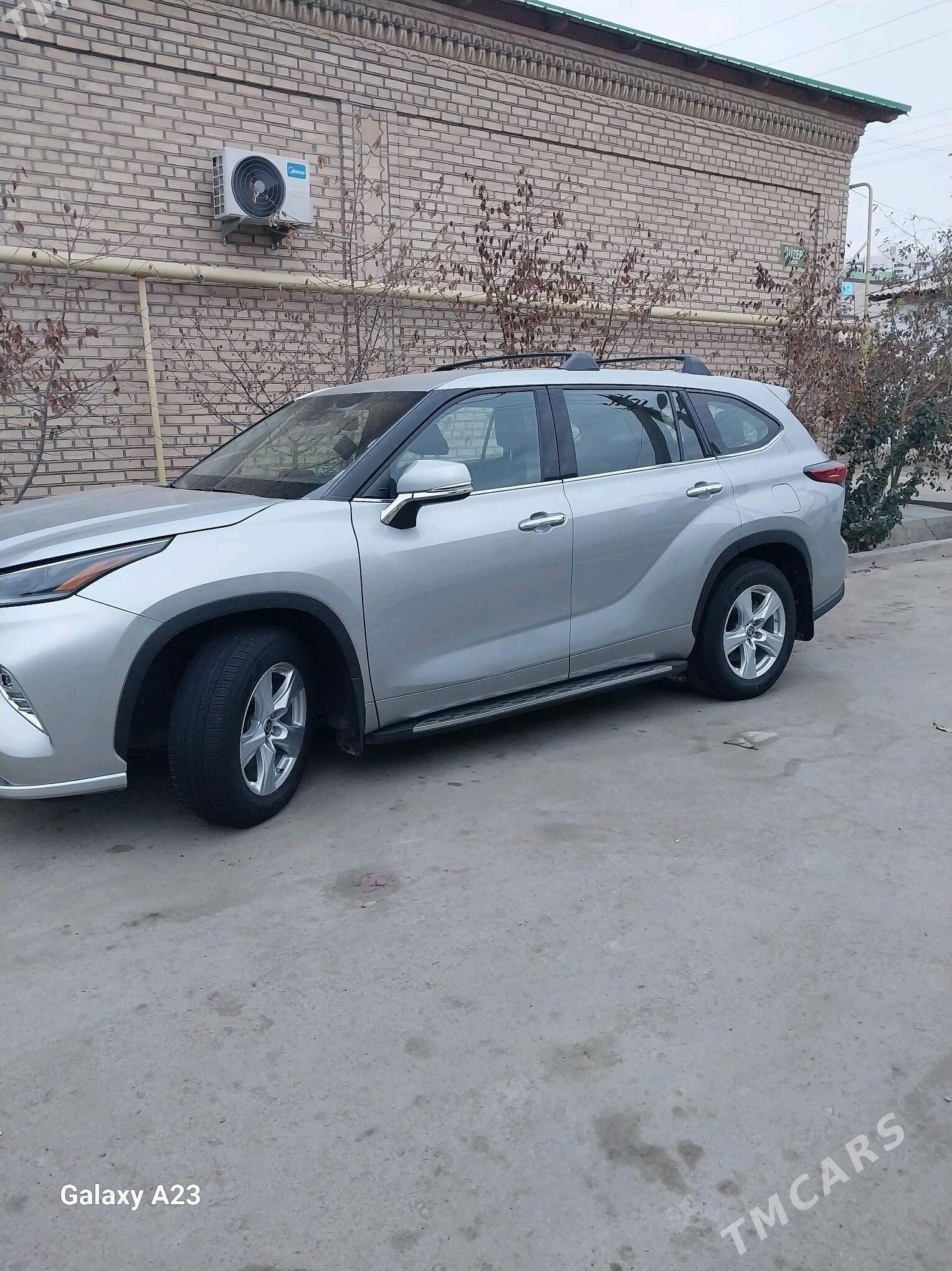 Toyota Highlander 2021 - 500 000 TMT - Дашогуз - img 4