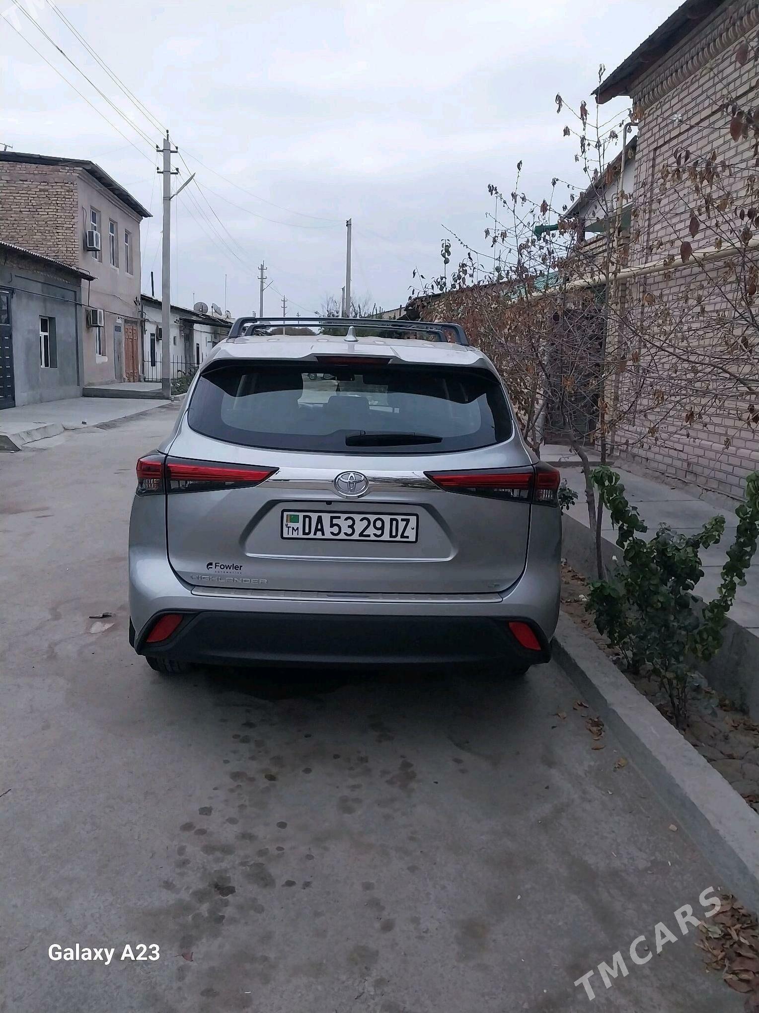 Toyota Highlander 2021 - 500 000 TMT - Дашогуз - img 5