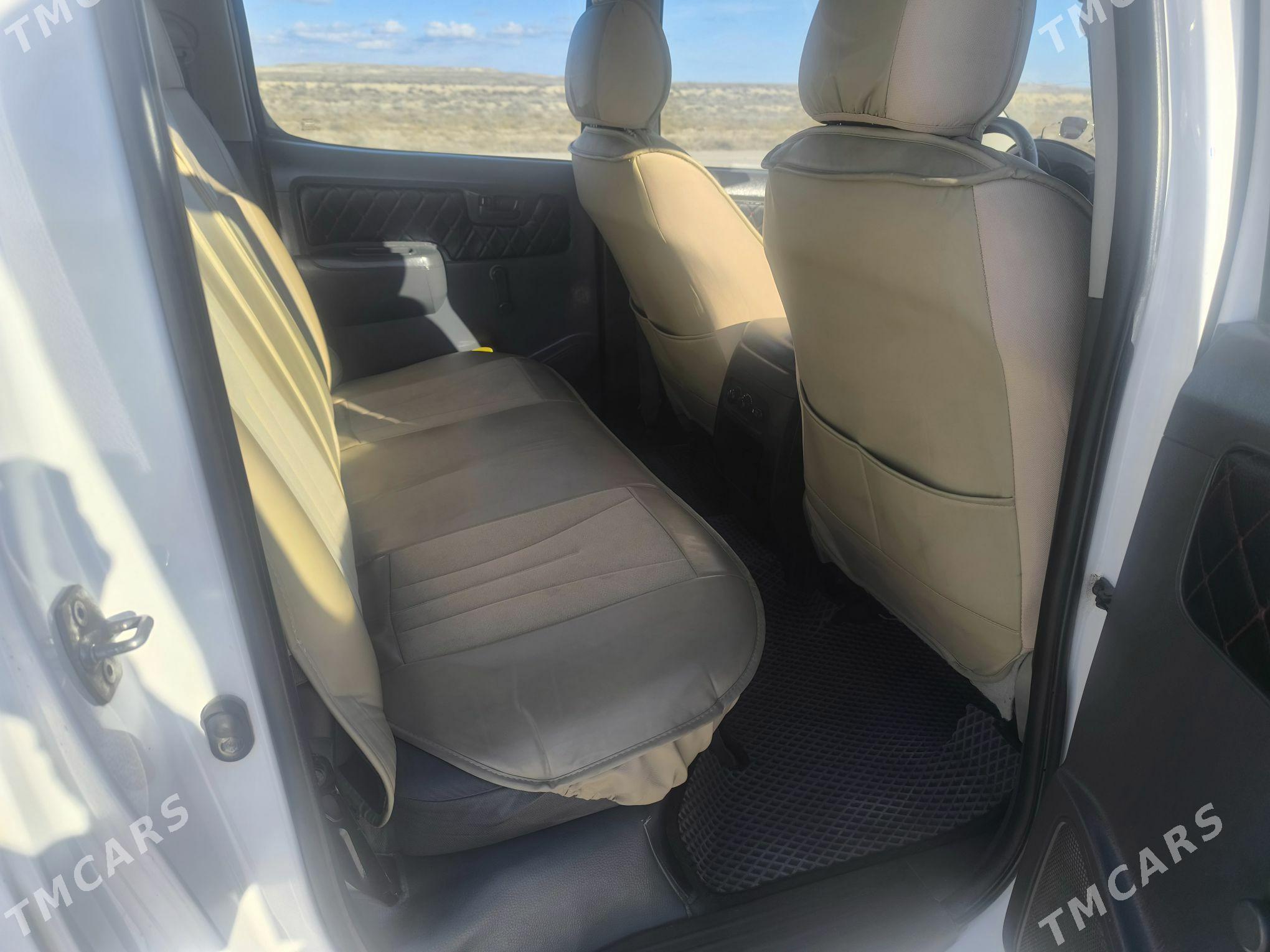 Toyota Hilux 2012 - 300 000 TMT - Garabogaz - img 8