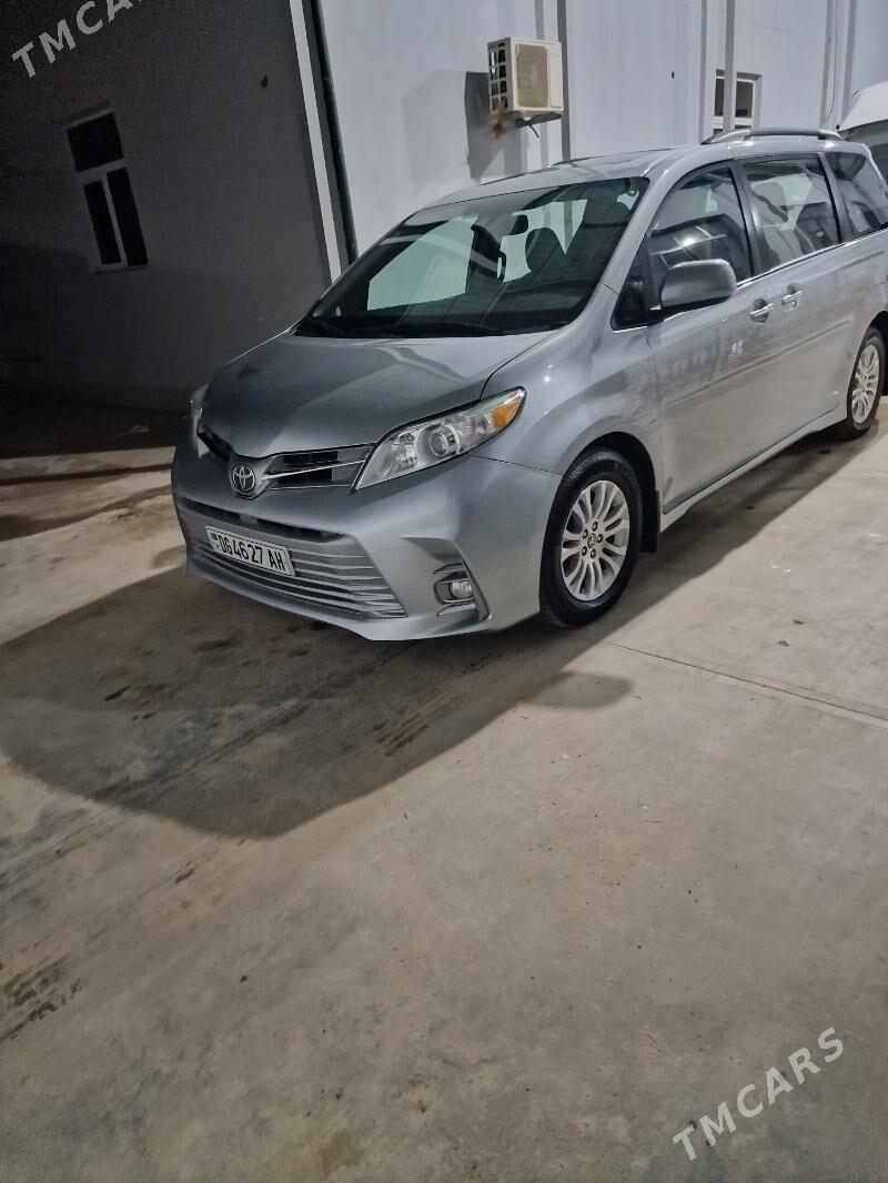 Toyota Sienna 2020 - 430 000 TMT - Ашхабад - img 1